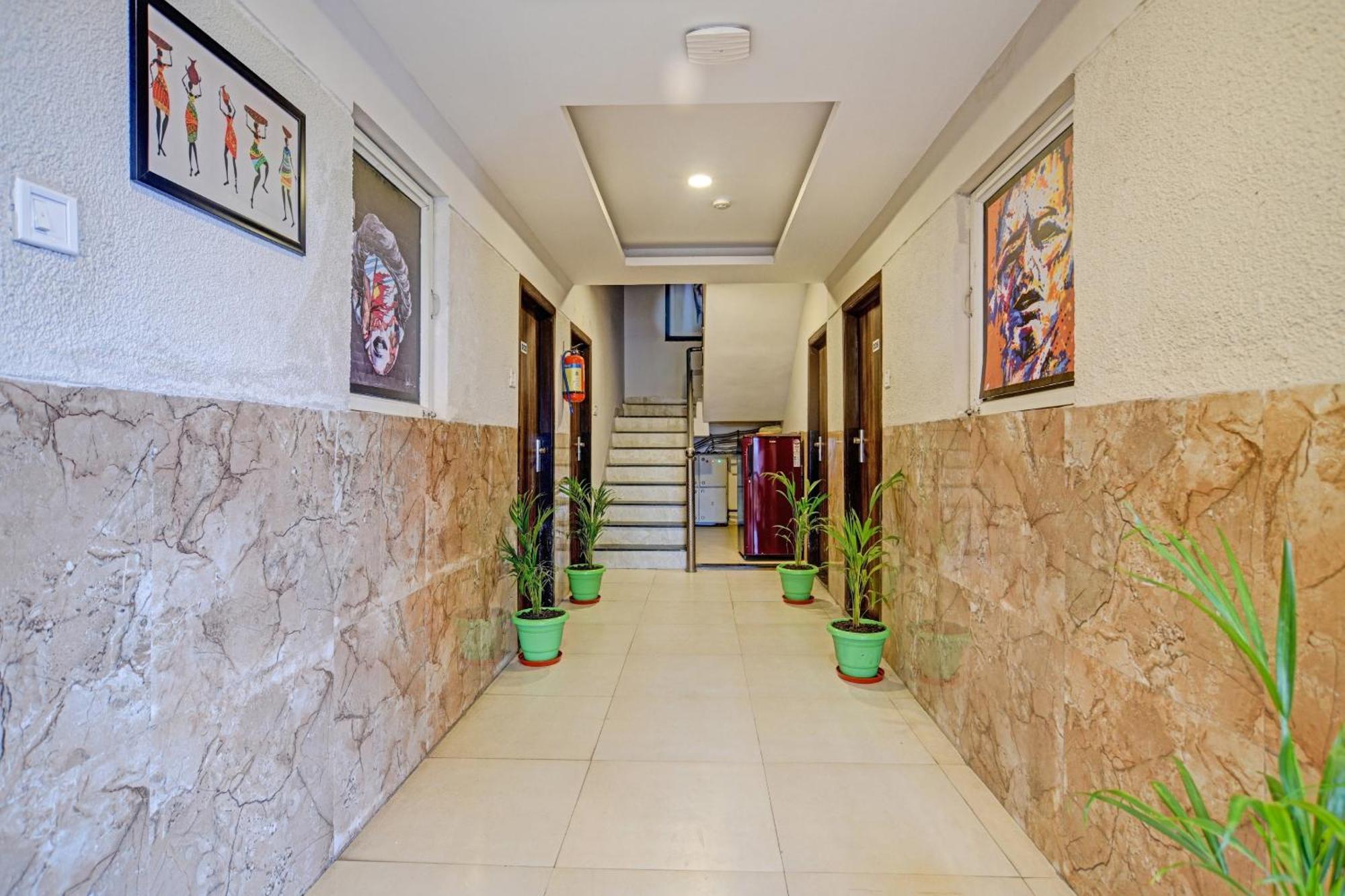 Collection O The Eternity Near Lig Sqaure Hotell Indore Eksteriør bilde