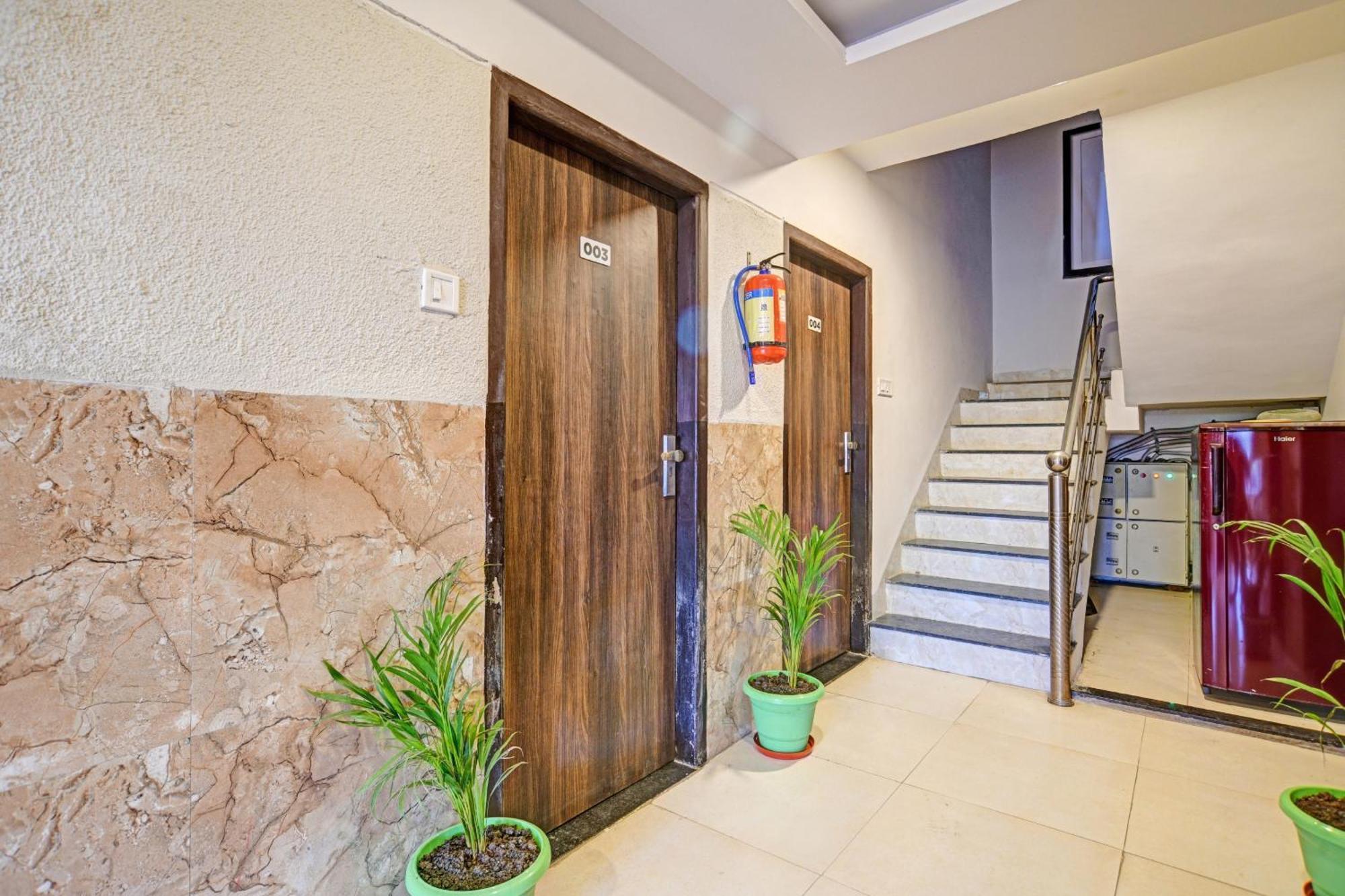 Collection O The Eternity Near Lig Sqaure Hotell Indore Eksteriør bilde